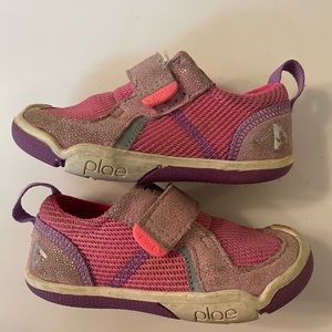 Plae TY shimmer and suede size 7 sneakers